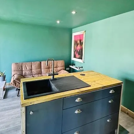 Apartment Self Contained - The Venu